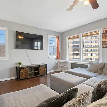 Escape To Raleigh Ave 3 Steps From The Beach